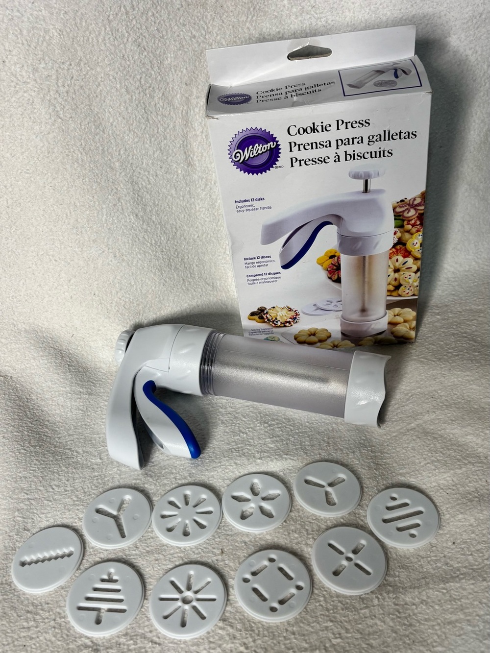 Wilton White and Blue Cookie Press with Multiple Shape Discs